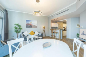 Cozy Home at the Heart of Marina on 52nd Floor